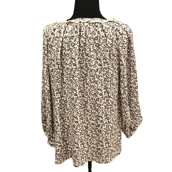 Max Studio Black & White Blouse Floral Print Long Balloon Sleeve - Picture 3 of 7